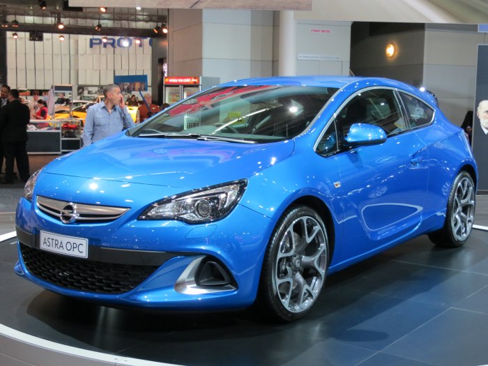 Opel Astra OPC 2014