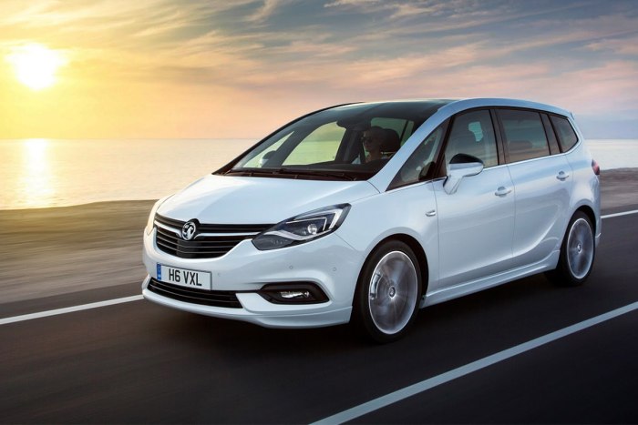 Opel Zafira 2021