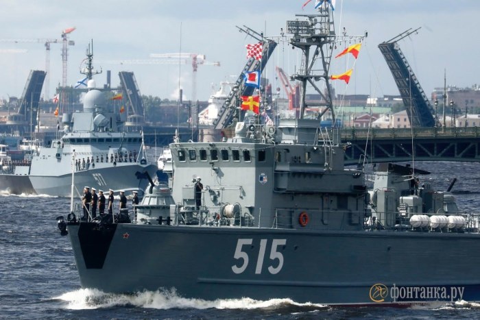 Военный корабль Санкт-Петербург