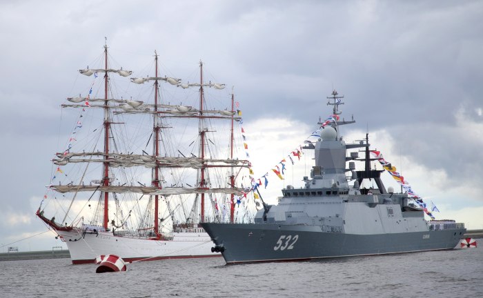 Парад кораблей в Санкт-Петербурге 2022