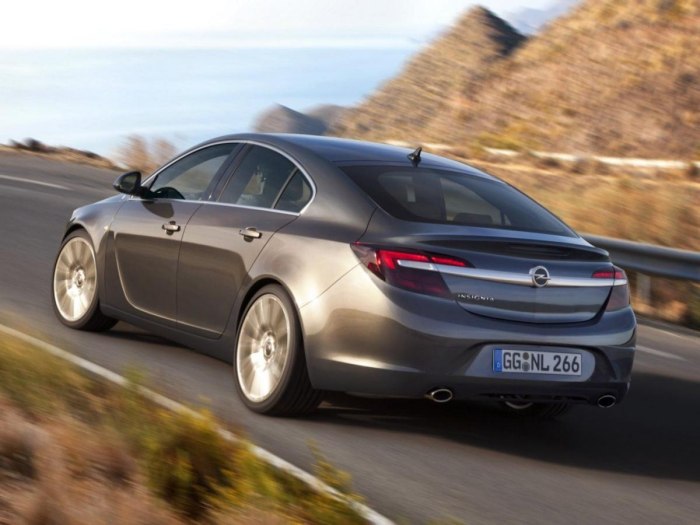 Opel Insignia 2014 седан
