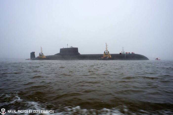 Подводная лодка на рейде Кронштадта