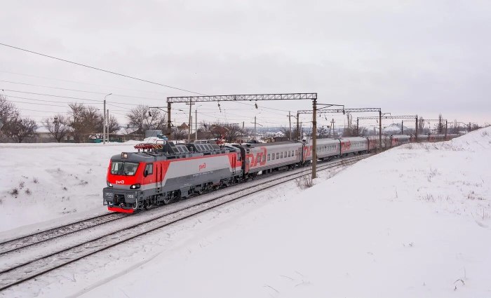 Поезд 066