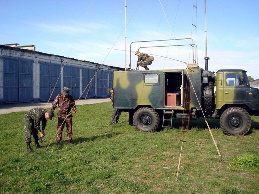Р-142н радиостанция