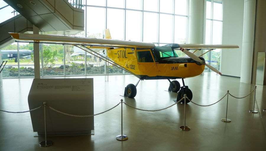 Zenith stol Ch 701