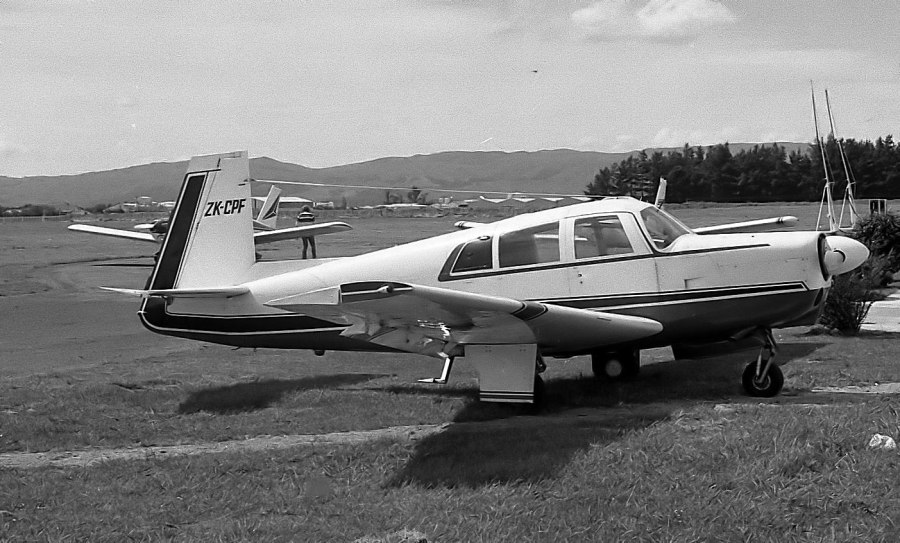 Mooney m20v