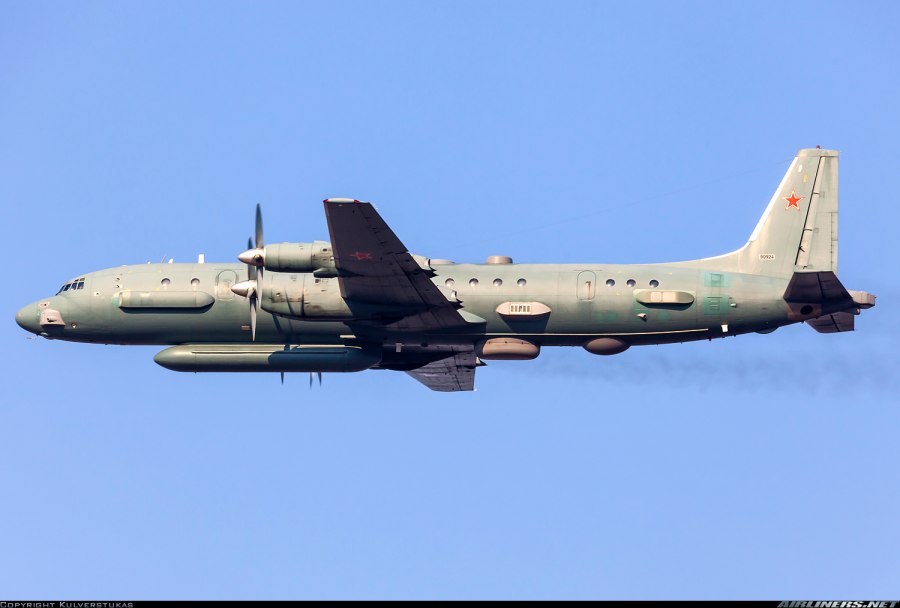 Ил-20м 90924