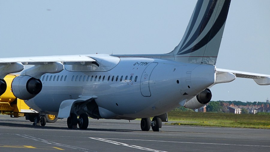 Avro 146 rj85