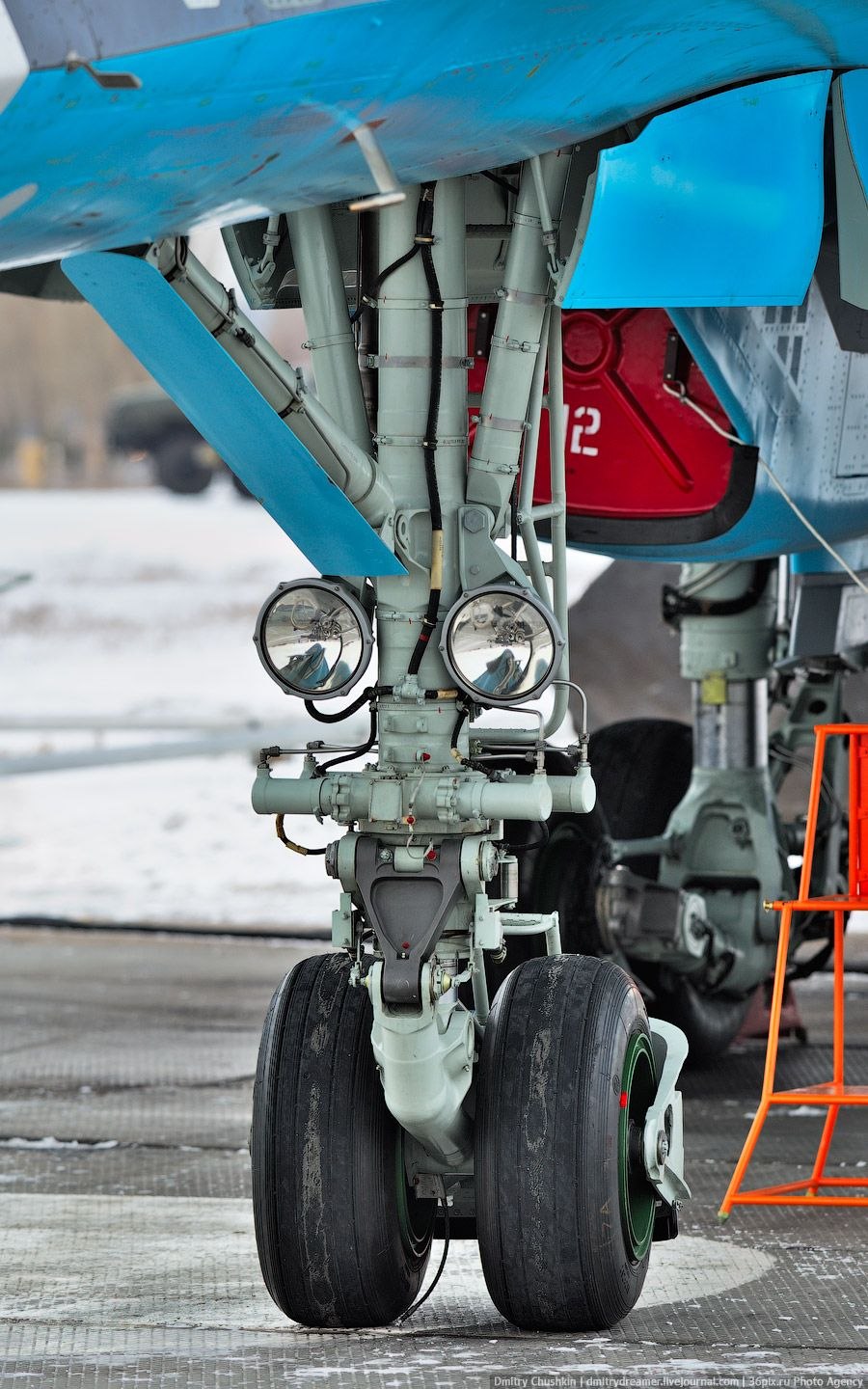 Су-34 стойки шасси