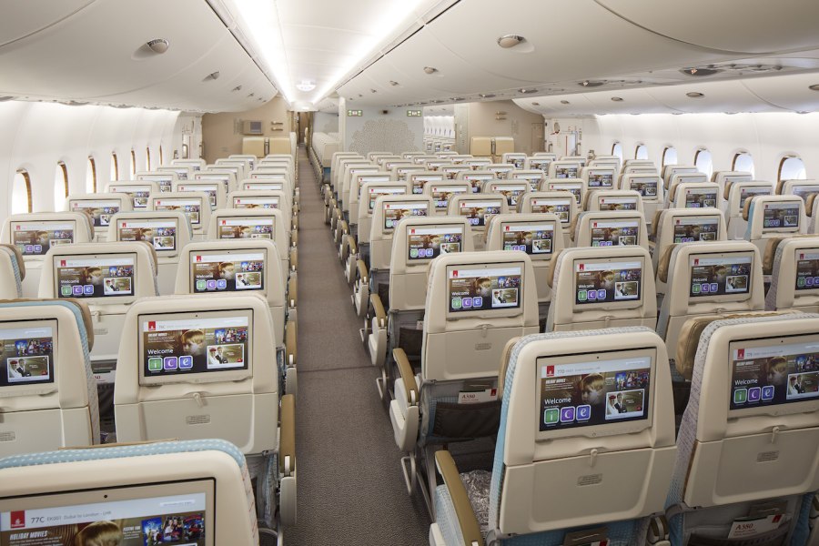 A380 Emirates салон