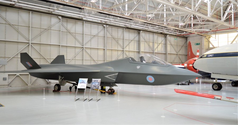 F 35 Японии