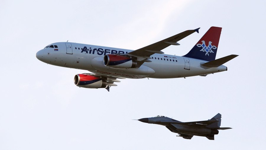 Air Serbia Airbus a318/319/320/321