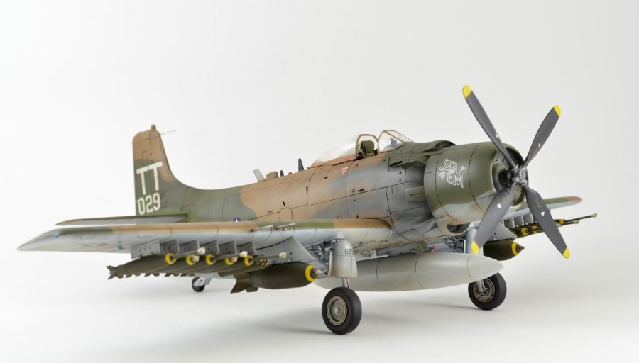 Допы на модель а-1н/j Skyraider Hasegawa 02199
