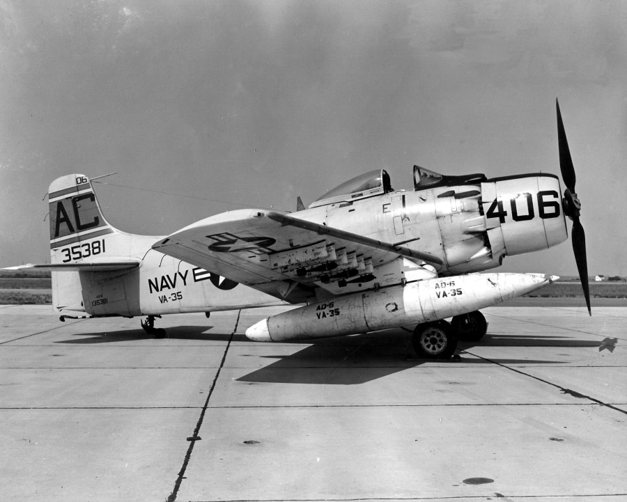 Ad-4 Skyraider во Вьетнаме