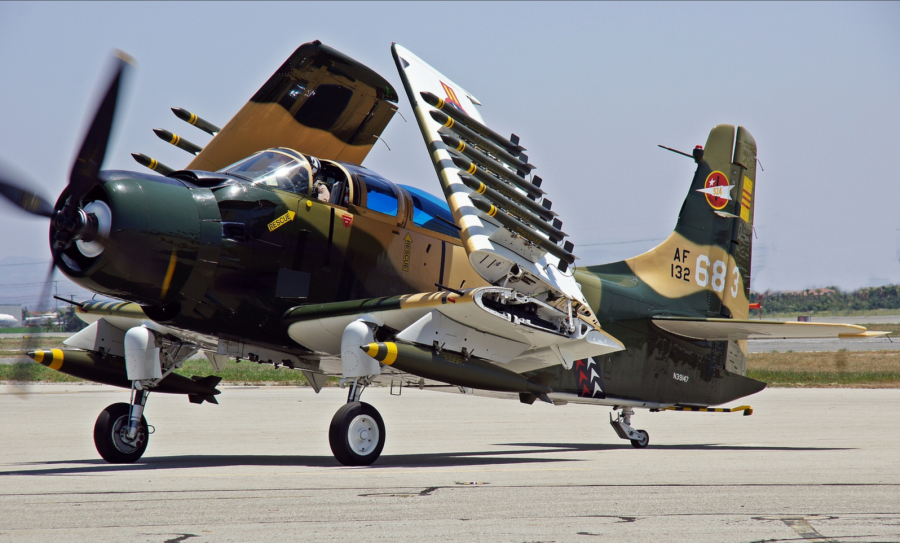 Ad 4 Skyraider двухместный
