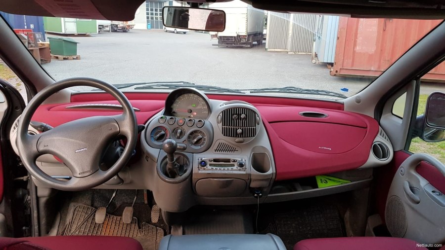Fiat Multipla (2002) салон