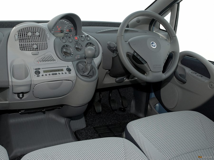 Fiat Multipla 2005 салон