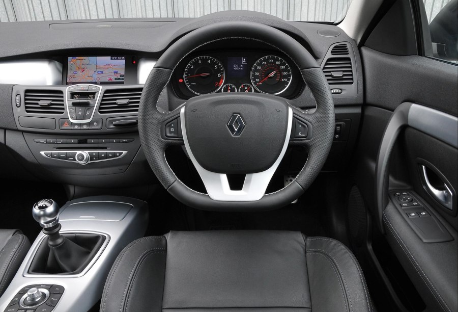 Renault Laguna Coupe салон