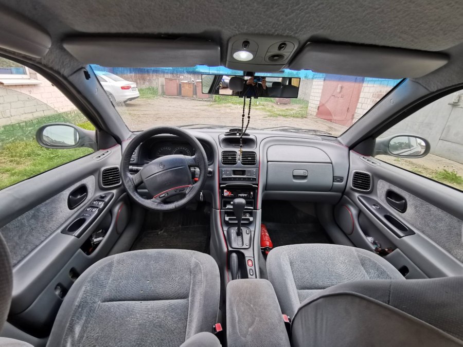 Renault Laguna 2001 салон