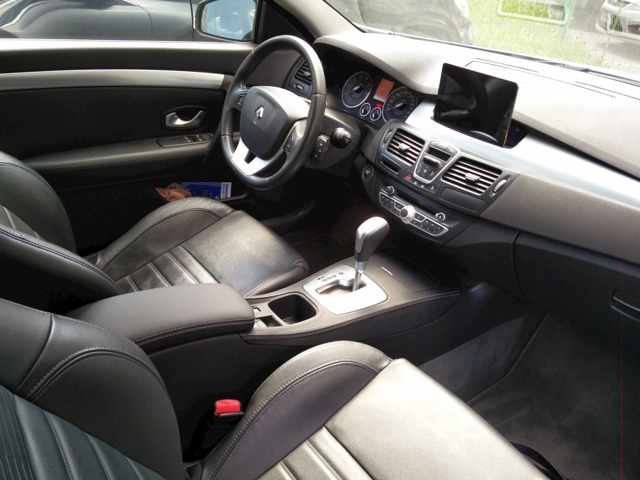 Renault Laguna 3 салон