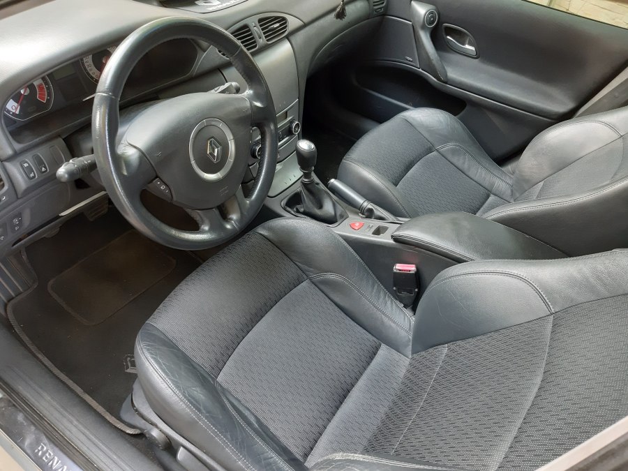 Renault Laguna 2 салон