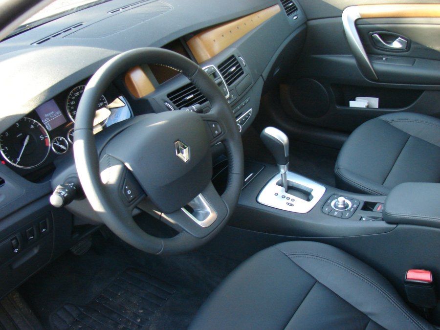 Renault Laguna 2006 универсал салон