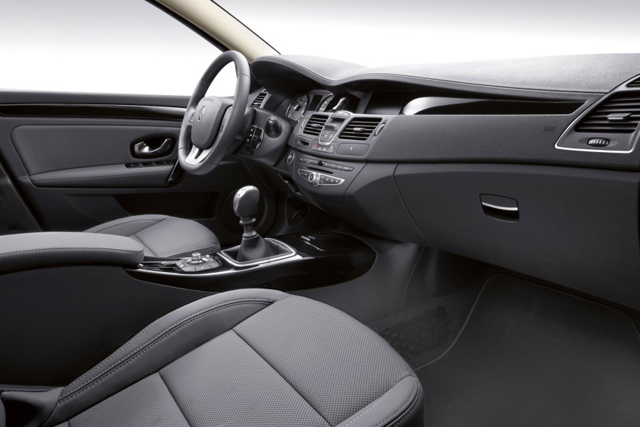 Renault Laguna 2003 салон