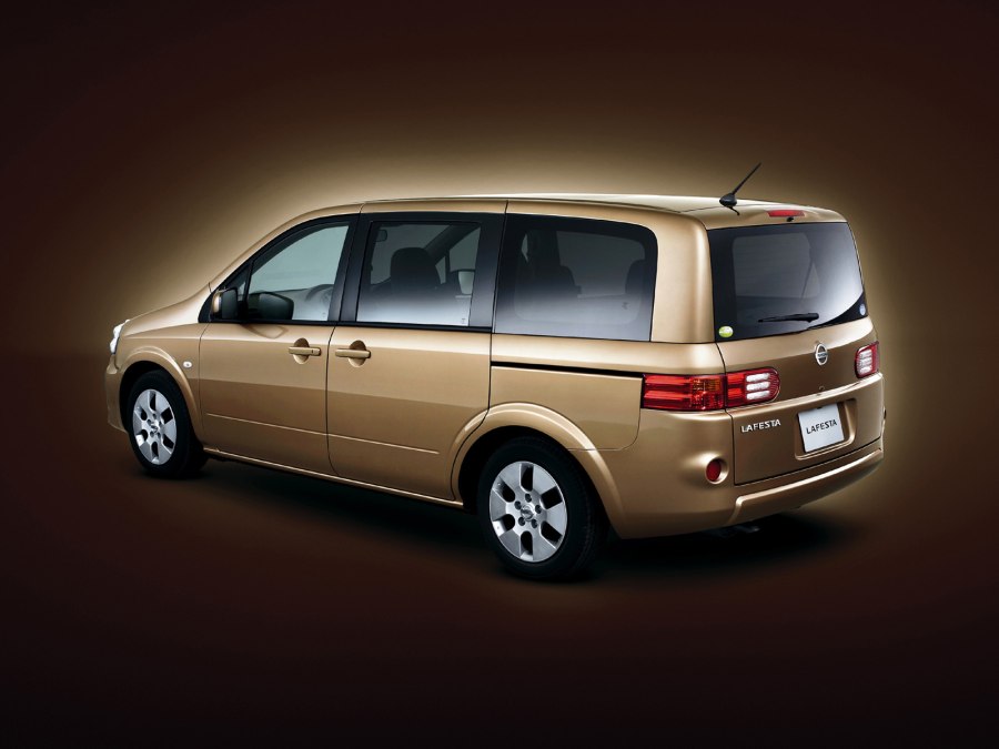 Nissan Lafesta i