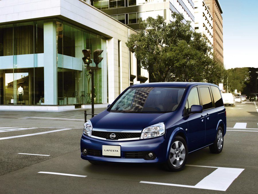 Nissan Lafesta Highway Star