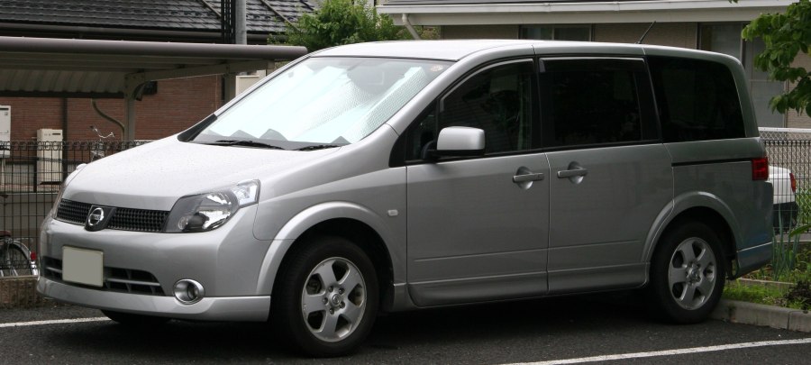 Ниссан Лафеста 2009