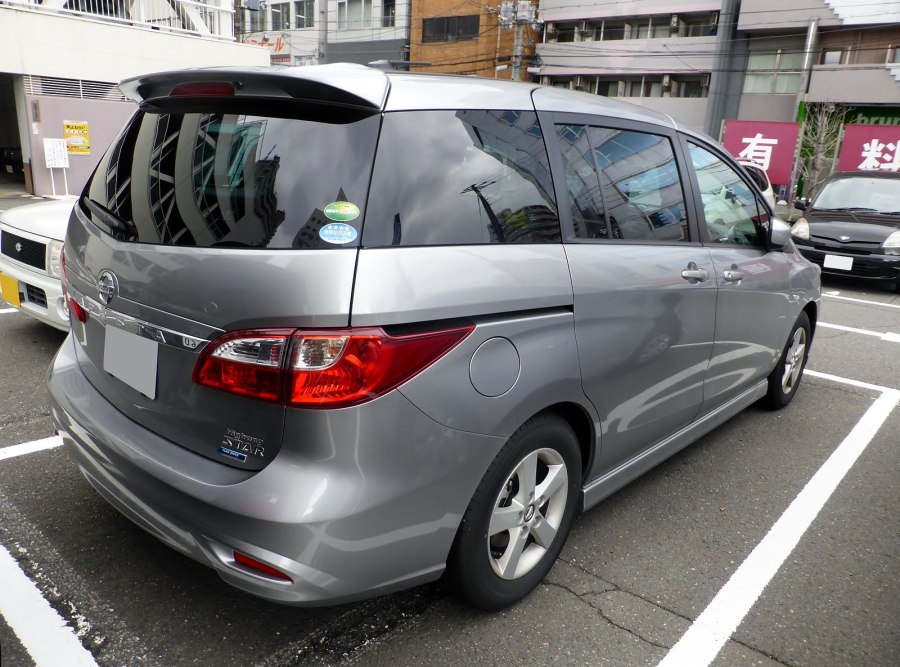 Nissan Lafesta Highway Star
