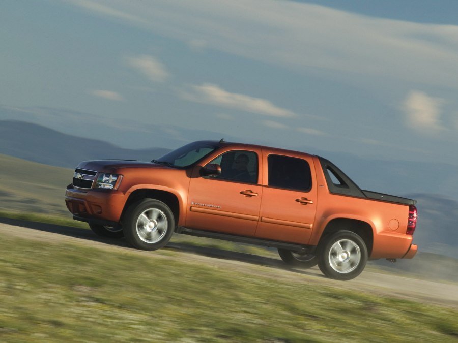 Chevrolet Avalanche 2