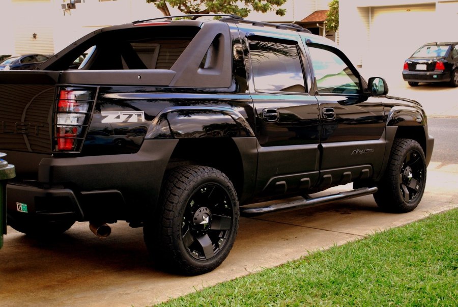 2002 Chevrolet Avalanche (Pickup)