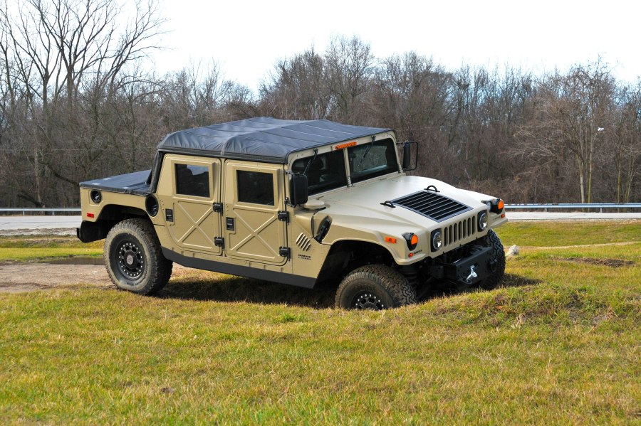 Китайский Hummer h3