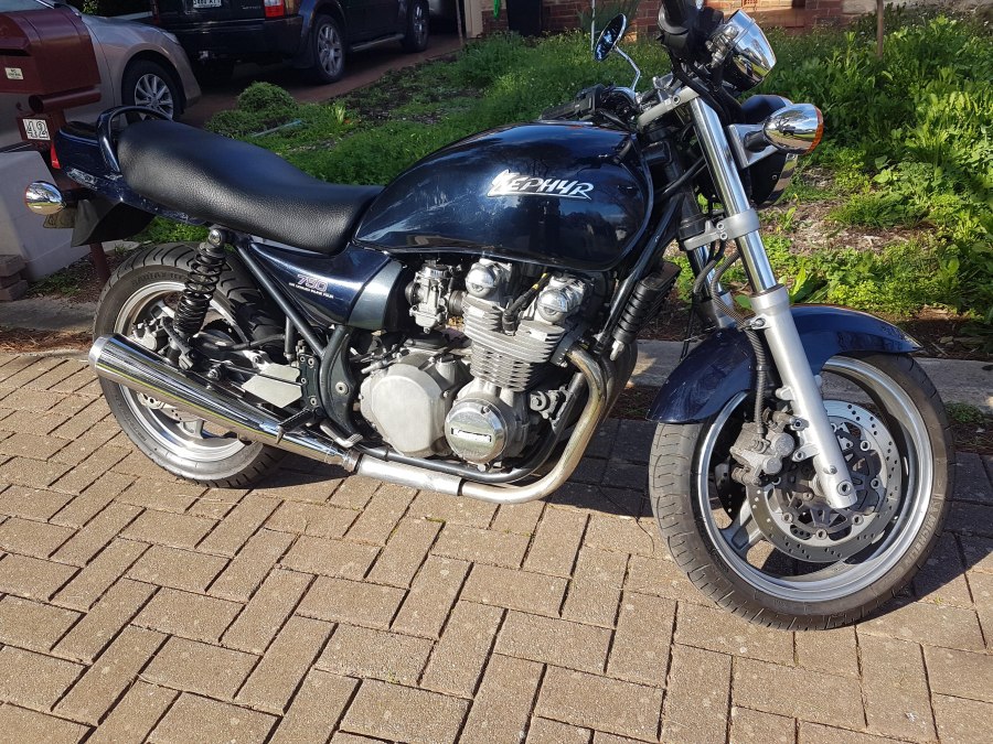Kawasaki Zephyr 900