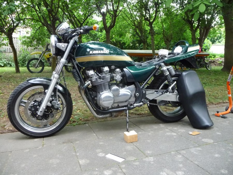 Kawasaki зефир 400