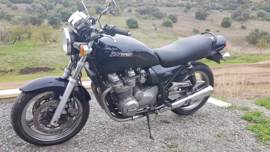 Kawasaki 750 Cafe Racer