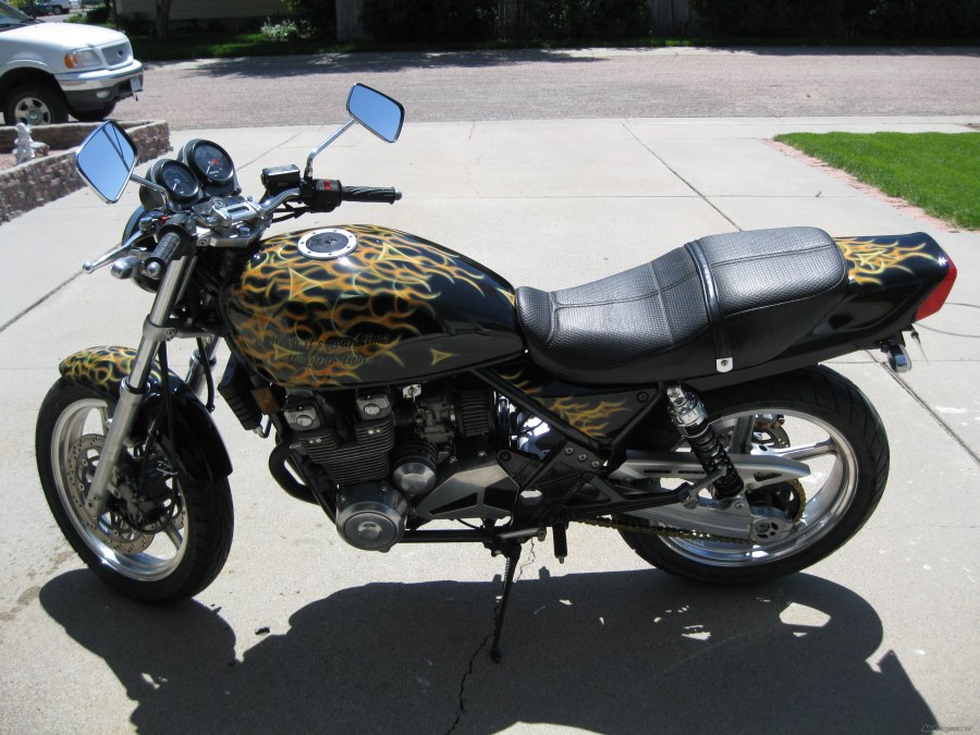 Kawasaki ZR 750