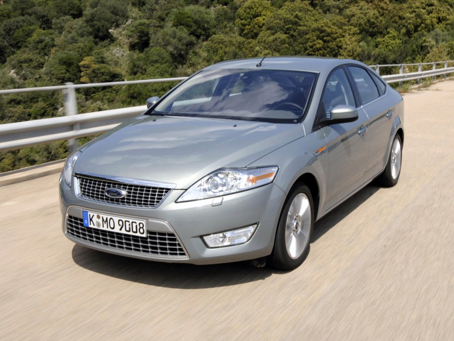 Ford Mondeo седан 2004