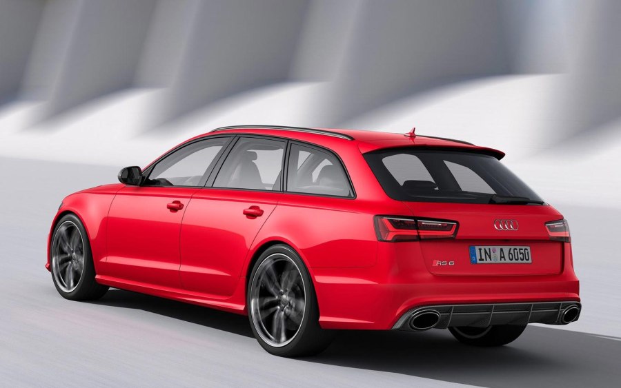 Ауди rs6 2021