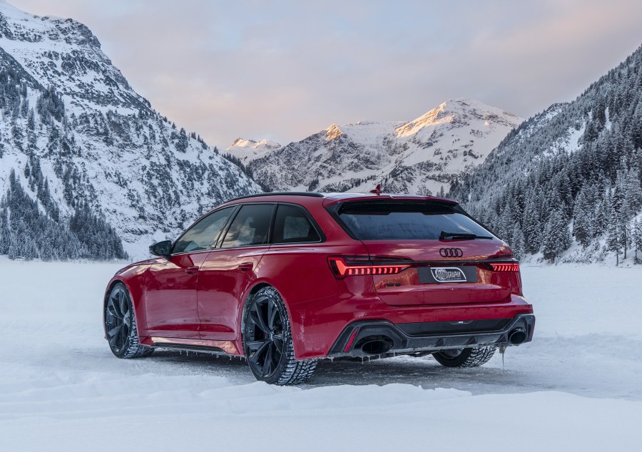Audi rs6 Red