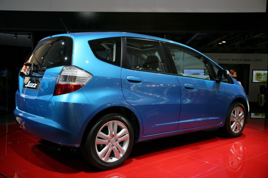 Смарт машина девушка