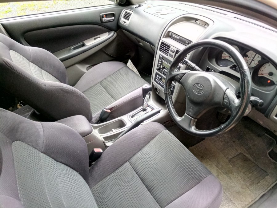Caldina gt-t st215