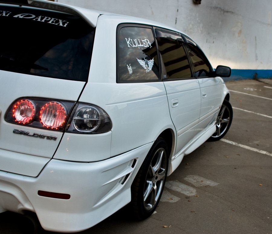Toyota Caldina 2000 Tuning