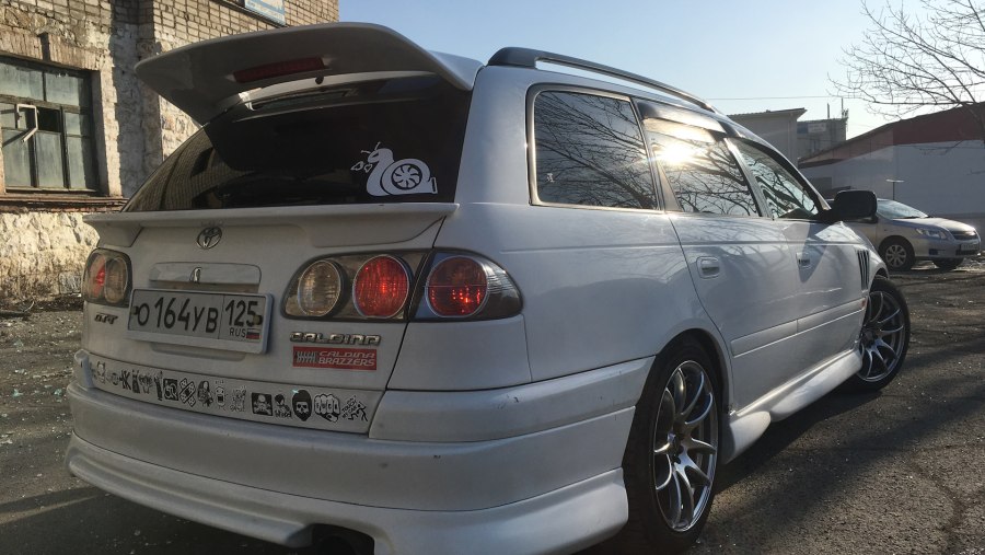 Toyota Caldina 215 кузов