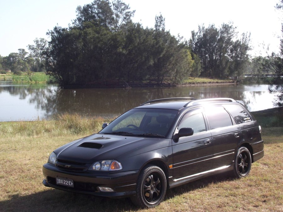 Toyota Caldina 215