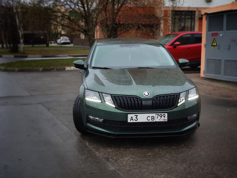 Skoda Octavia a7 зеленая