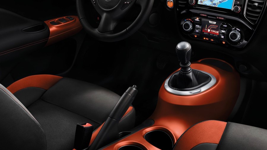 Комплектация Nissan Juke 2013