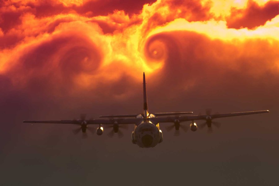 Боинг 777 в турбулентности