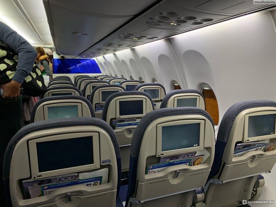 Fly Dubai 737-800 салон